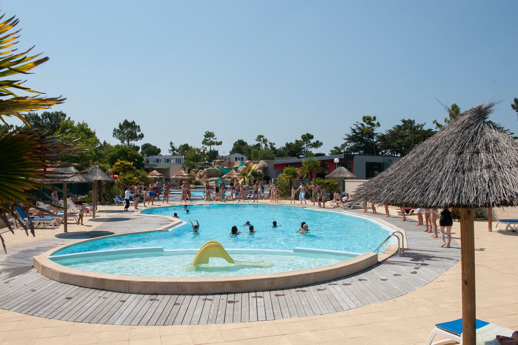 camping-vendee-buitenzwembad-saint-jean-de-monts-Le-Tropicana