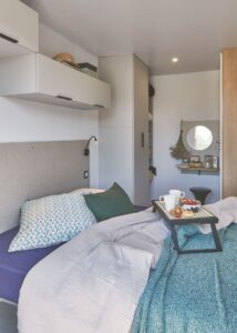 Prestige-mobile-home-rental-with-large-bedroom-camping-saint-jean-de-monts-vendee-Le-Tropicana