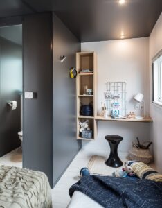 location-mobil-home-premium-luxe-taos-avec-chambre-enfant-bureau-camping-saint-jean-de-monts-Le-Tropicanav